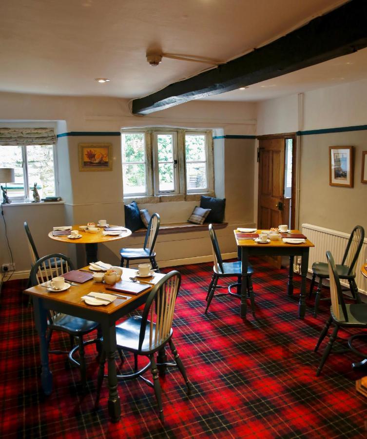Ashfield House Hotel Grassington Exterior foto The dining room at the Old Inn